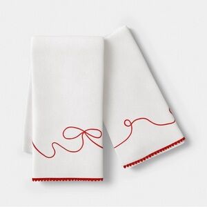 2 pack Threshold White and Red Kitchen Towel Set